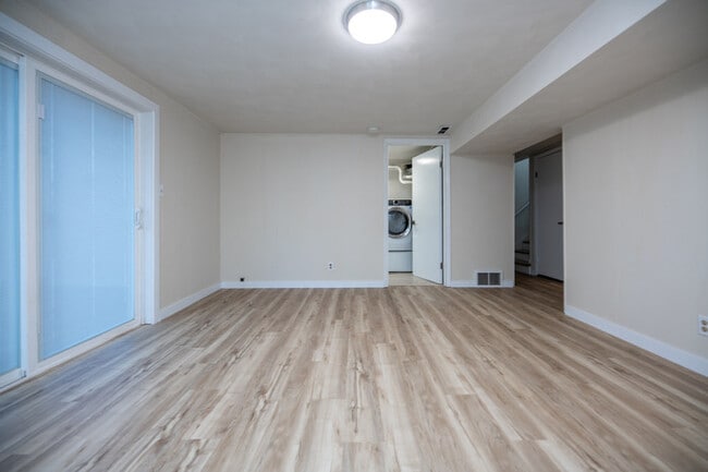 Building Photo - Home in Far North Peoria