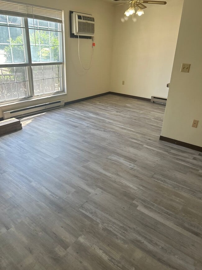 Interior Photo - Wabash Shore Apartments