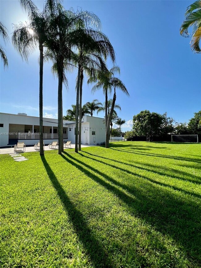 Building Photo - 7720 SW 147th Terrace