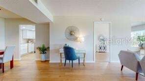 Building Photo - 1120 N Shore Dr NE