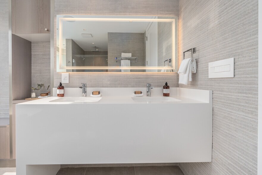 Building Photo - 1604 13th St NW