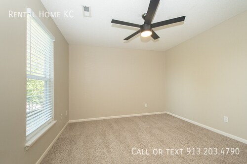 Building Photo - 18755 W 153rd Terrace