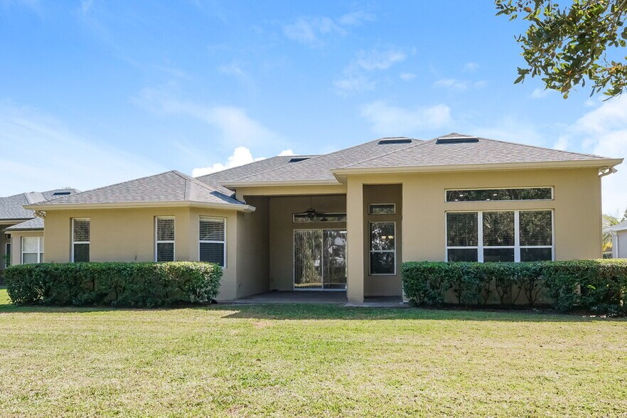 Building Photo - 1703 Stargazer Terrace
