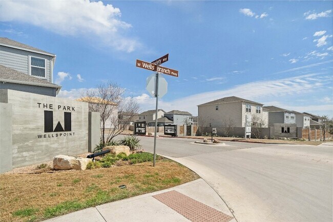 Building Photo - 15008 Forum Ave