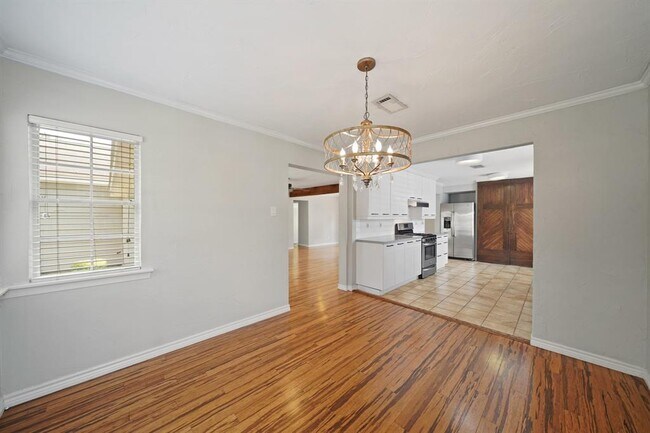 Building Photo - 10602 Willowisp Dr