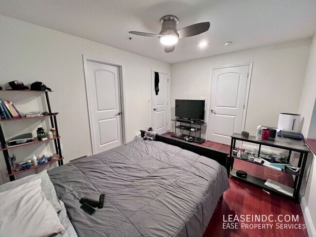 Building Photo - 3573 Warder St NW