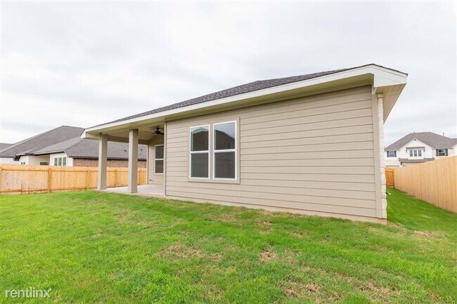 Building Photo - 3804 Sandhill Crane Dr