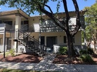 Building Photo - SOUTH SAN JOSE - Warm and Inviting condo in desirable neighborhood