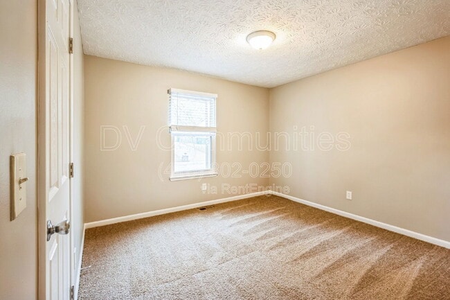 Building Photo - 9173 Raven Dr