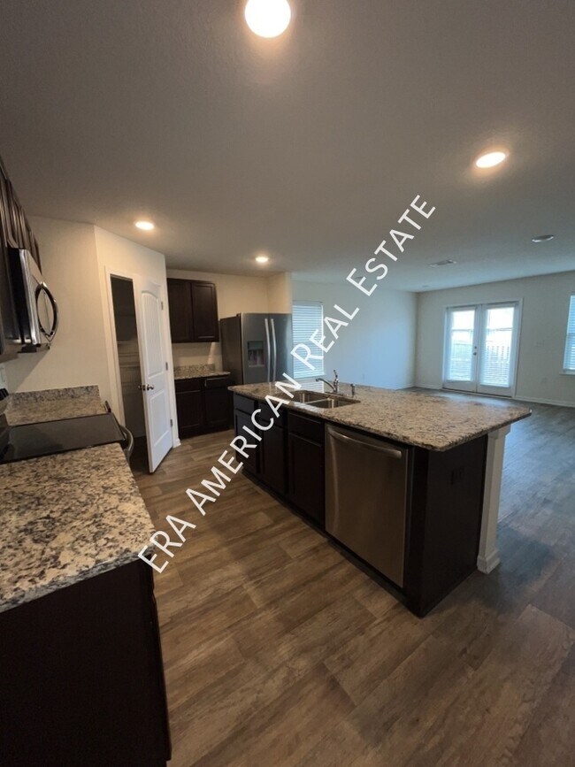Building Photo - 818 Moorhen Way