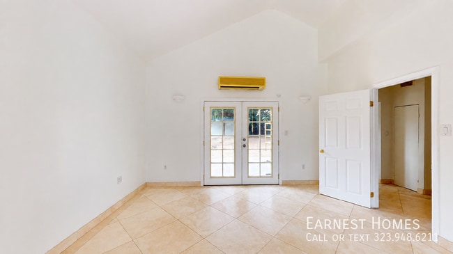 Building Photo - 17115 Parthenia St