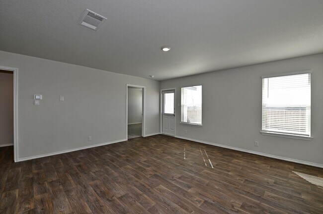 Building Photo - ONE STORY  |  3 BEDROOM  |  2 BATH  |  YARD SERVICE INCLUDED  |  WHISPER FALLS  |  POOL - GYM - P...