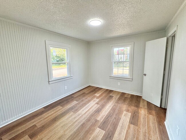 Building Photo - Statesville - 2BD/1BA
