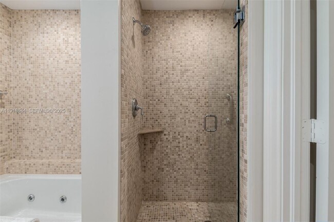 Building Photo - 11609 SE Florida Ave