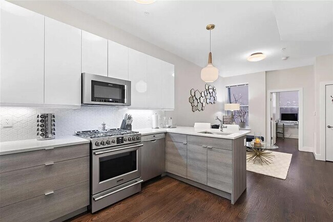 Building Photo - 267 Baldwin Ave