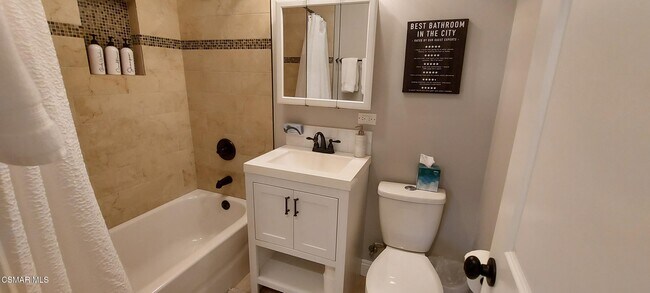 Building Photo - 2250 Magnolia St