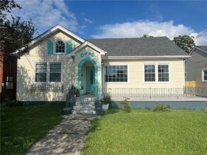 Building Photo - 5439 Vermillion Blvd
