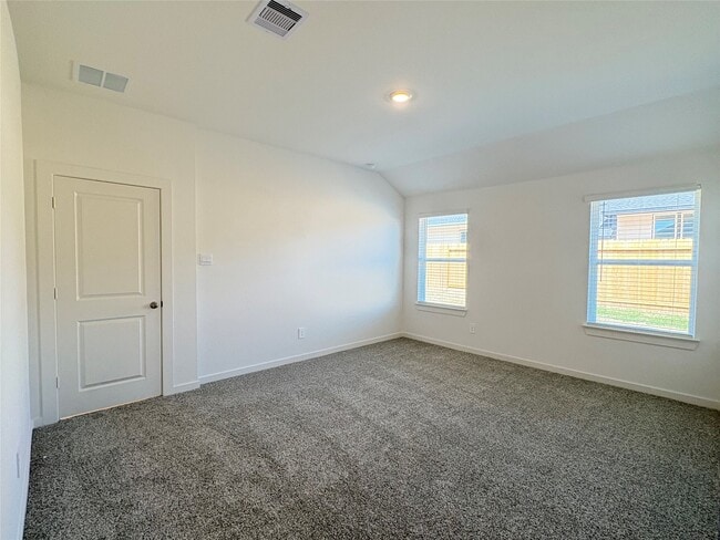 Building Photo - 31114 Royal Acres Ct