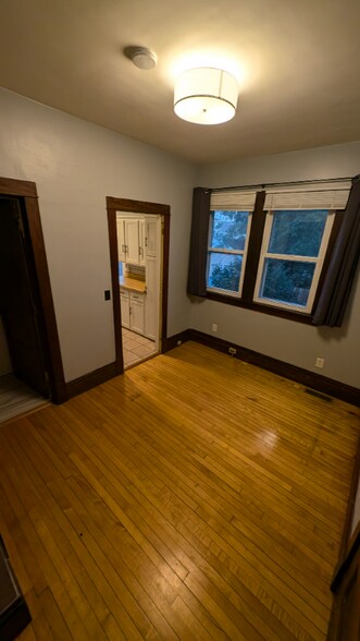 Building Photo - 308 N Blount St