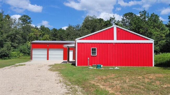 Building Photo - 9420 Greenwood Dr