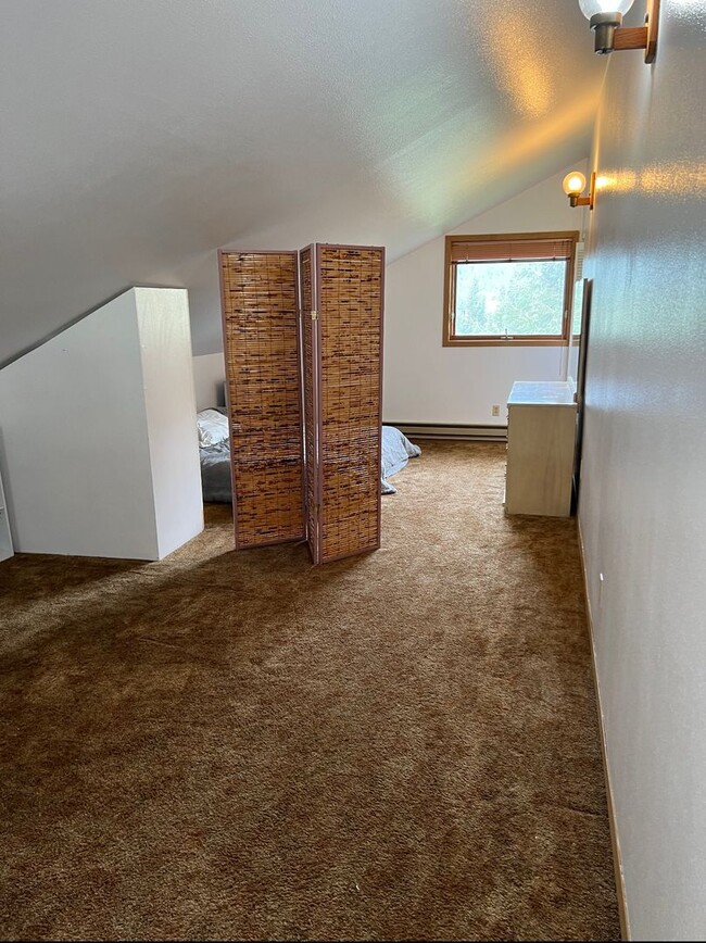 Building Photo - 222 Timberline Dr