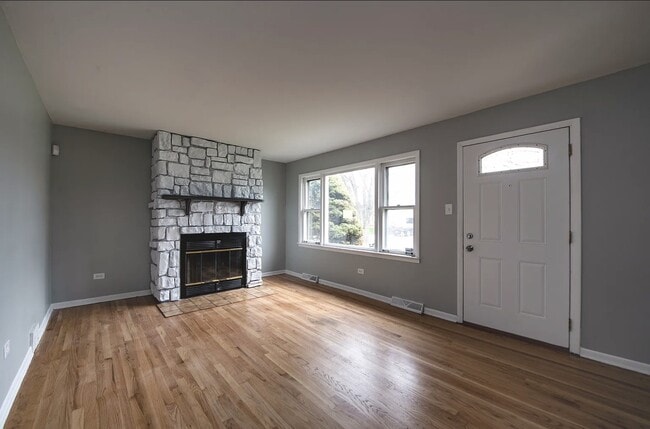 Building Photo - 16450 Roy St