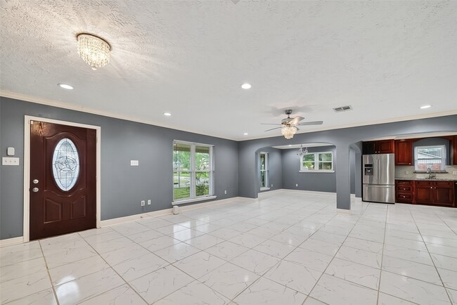 Building Photo - 4901 Burning Tree Dr