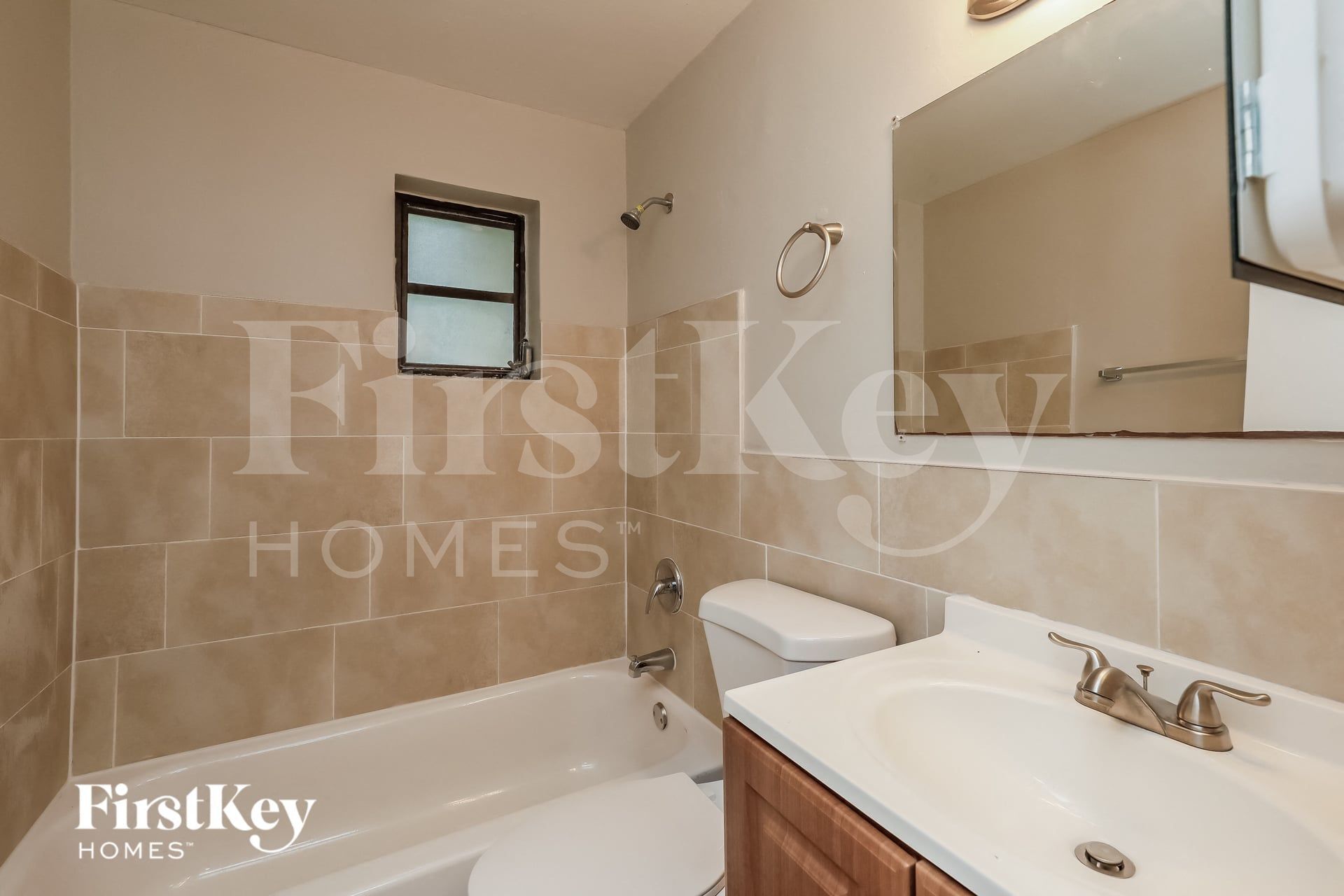 Building Photo - 5826 N Farragut Dr