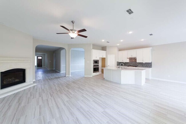 Building Photo - 22138 Grand Mist Dr
