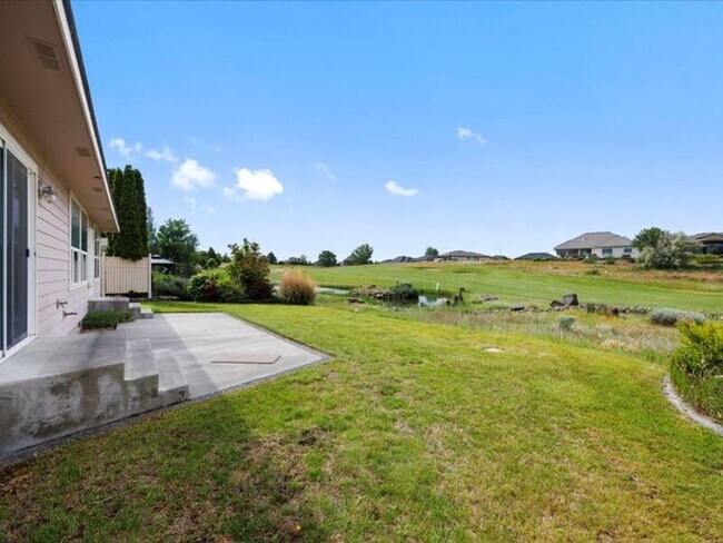 Building Photo - 2607 Stonecreek Dr