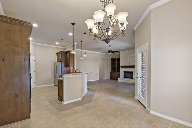 Building Photo - 2509 Kimbolton Dr