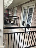 Building Photo - 660 Barnett Shoals Rd