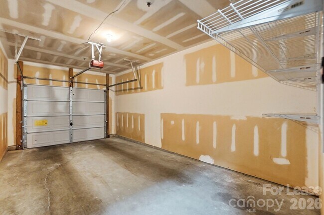 Building Photo - 17122 Red Feather Dr