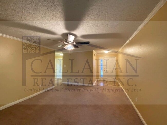 Building Photo - Cabot 3 bedroom with extra garage