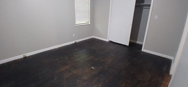 Building Photo - Charming 2 Bedroom Apartment in Cleveland, TN