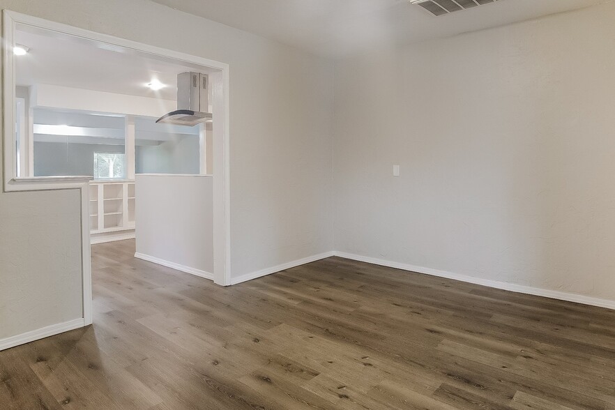 Building Photo - 227 S 72nd E Ave