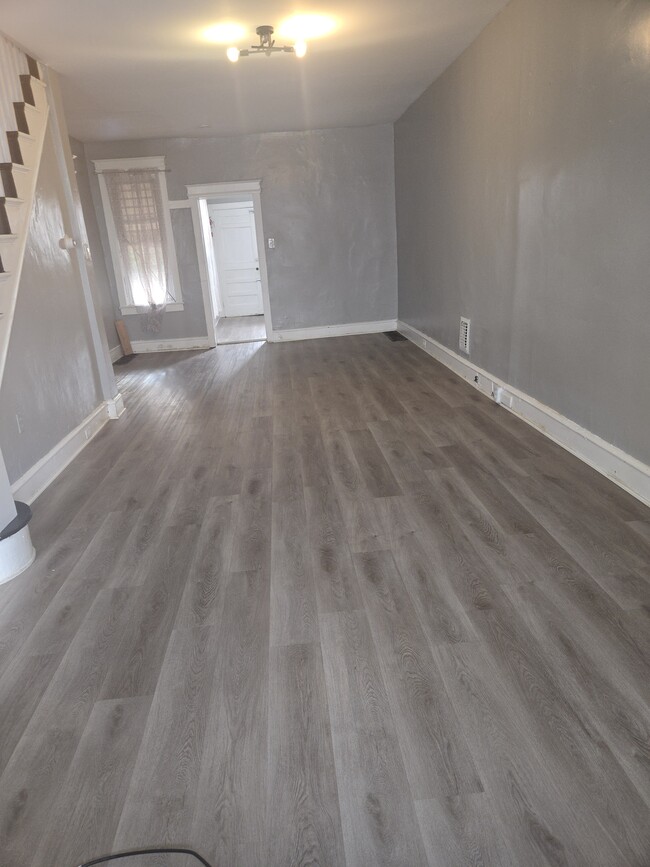 Building Photo - 1623 Pulaski St