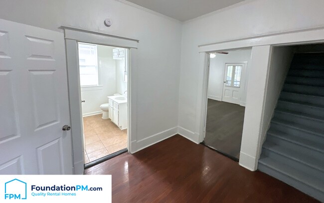 Building Photo - 1492 Faxon Ave