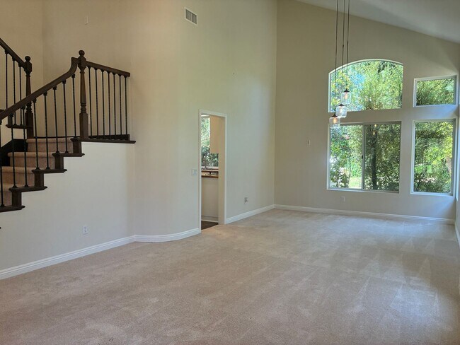 Building Photo - 585 Mindenvale Ct