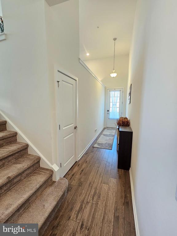 Building Photo - 1870 Boulder Dr