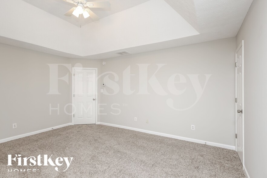 Building Photo - 4673 Devencrest Ln