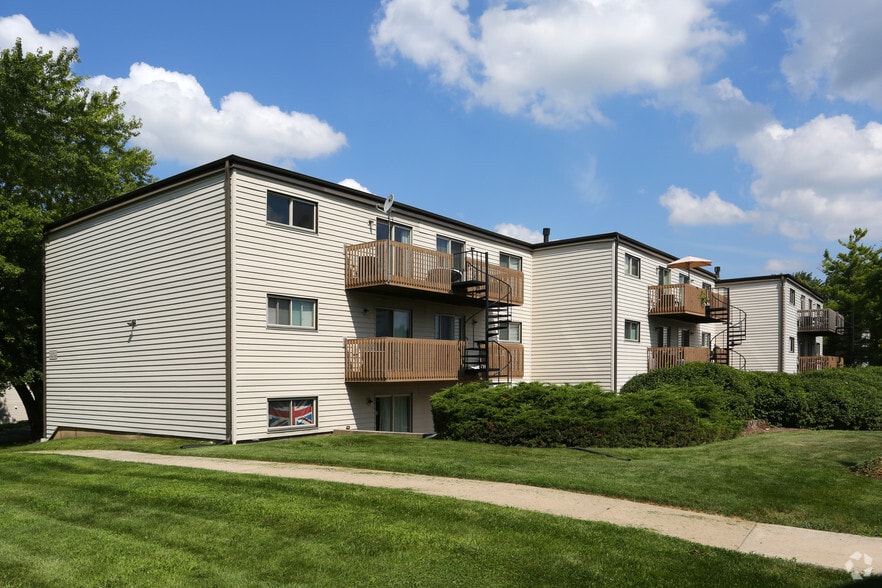 Building Photo - Prairie Pointe Apartments