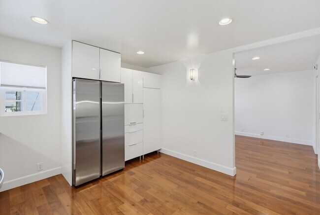 Building Photo - 1470 Rosecrans St
