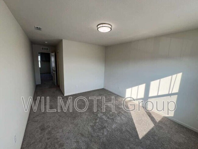 Building Photo - 5374 Noble Crossing Pkwy W