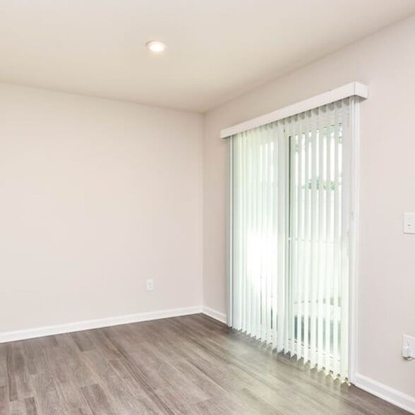 Building Photo - 403 Hampton Townes Dr