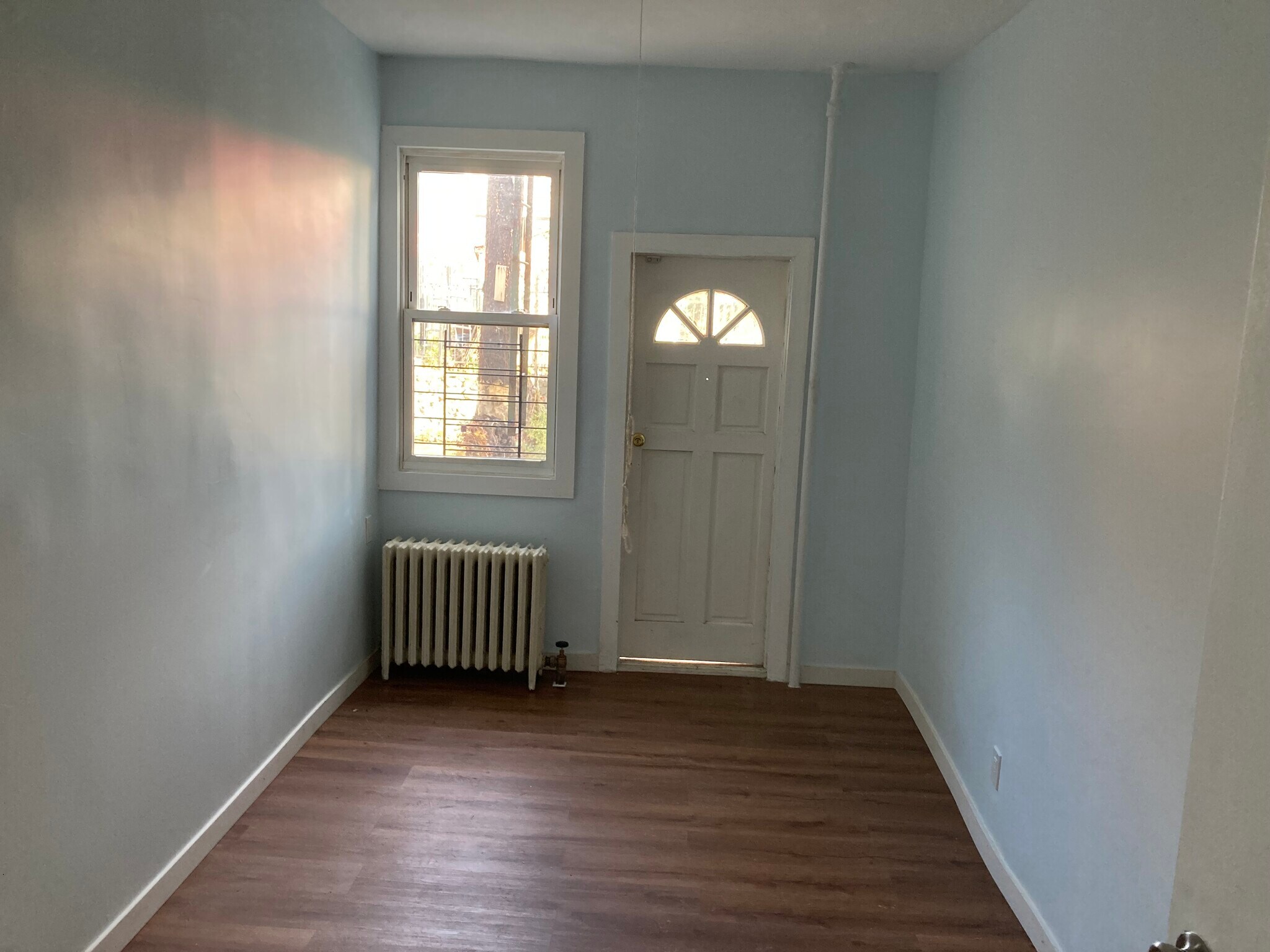 Building Photo - 3054 Barker Ave