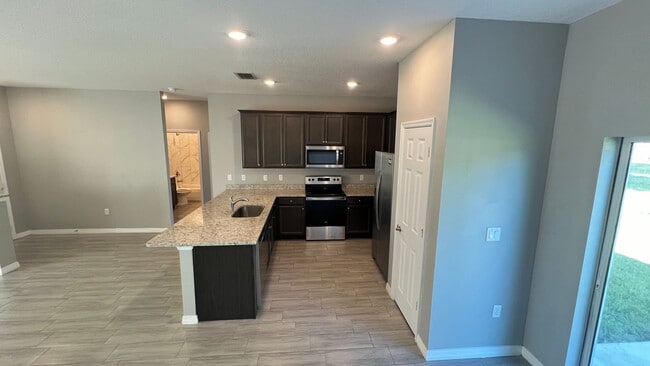 Building Photo - GORGEOUS Bedroom, 2 Bathroom Home in Palm Bay!!