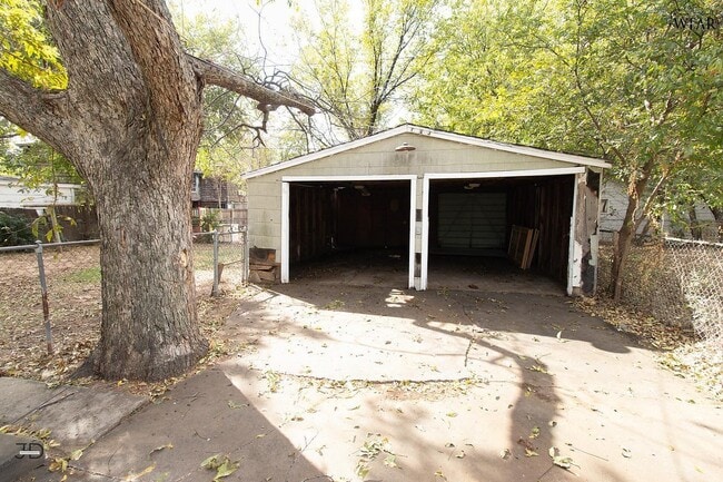 Building Photo - 2508 Marie St