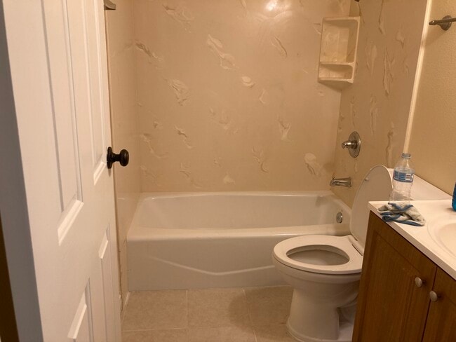 Building Photo - 2372 Pepper St