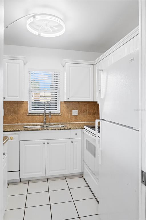 Building Photo - 7304 W Country Club Dr N